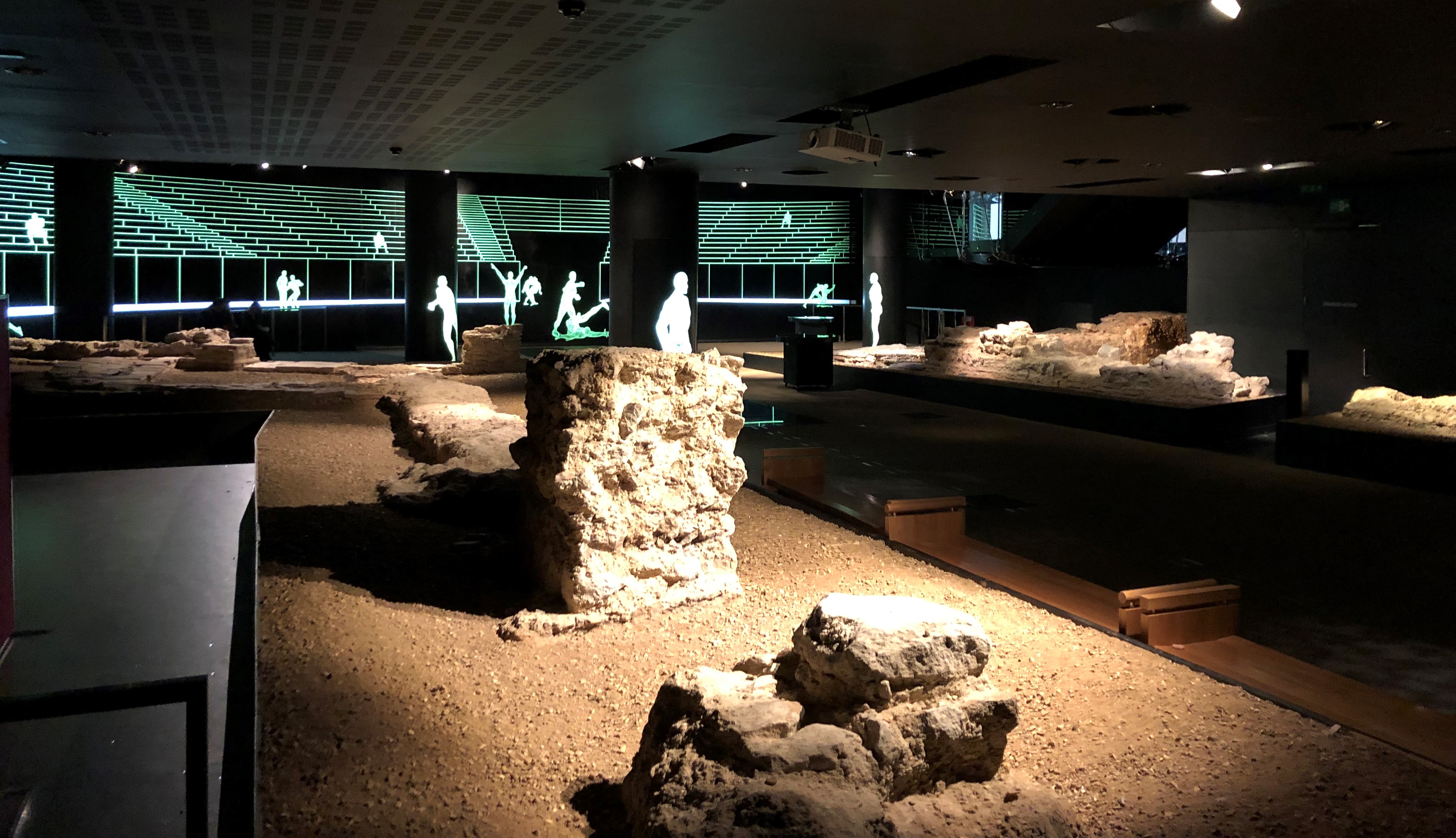 Roman Amphitheatre Under The Guildhall, London