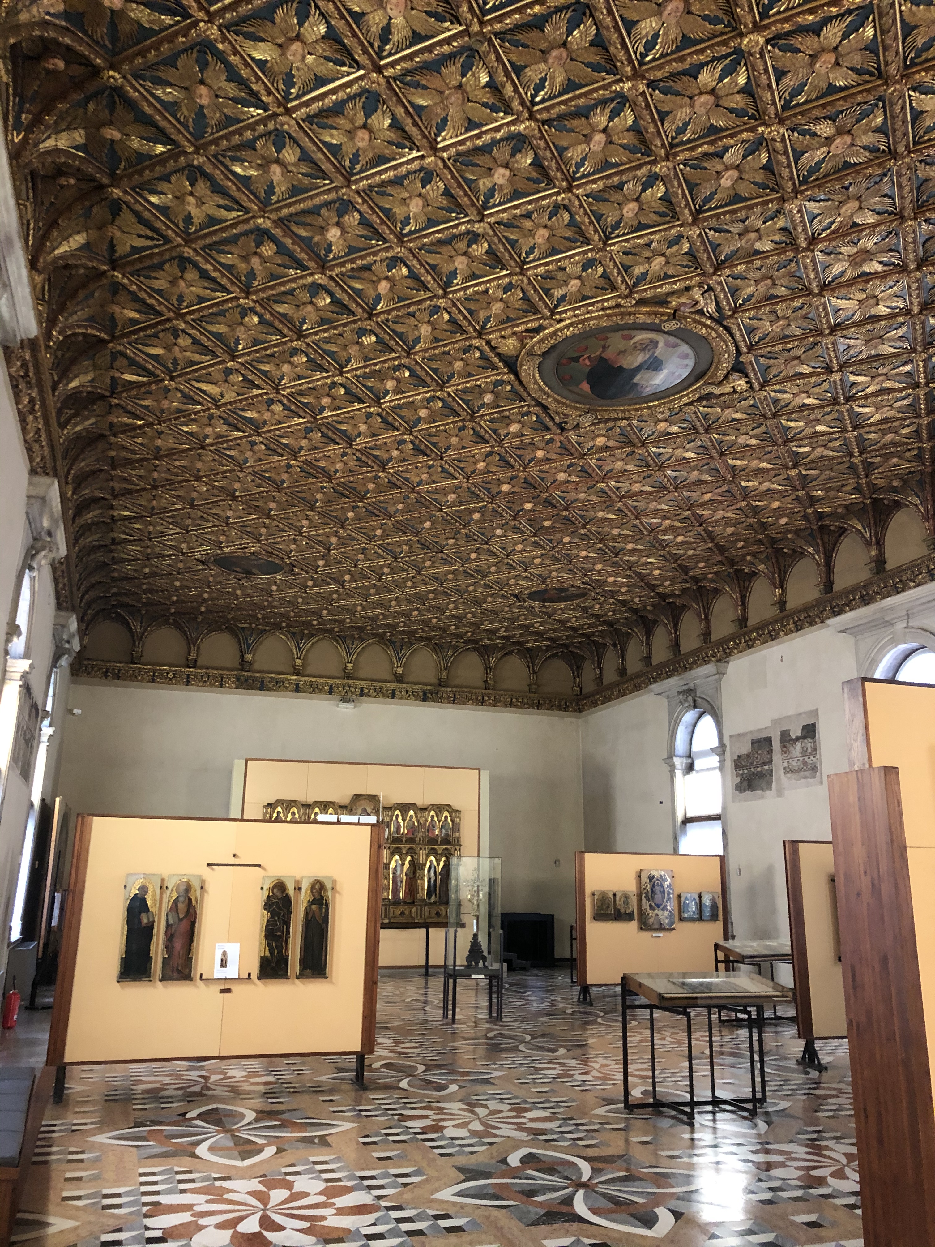 A Room In Gallery Dell'Accademia